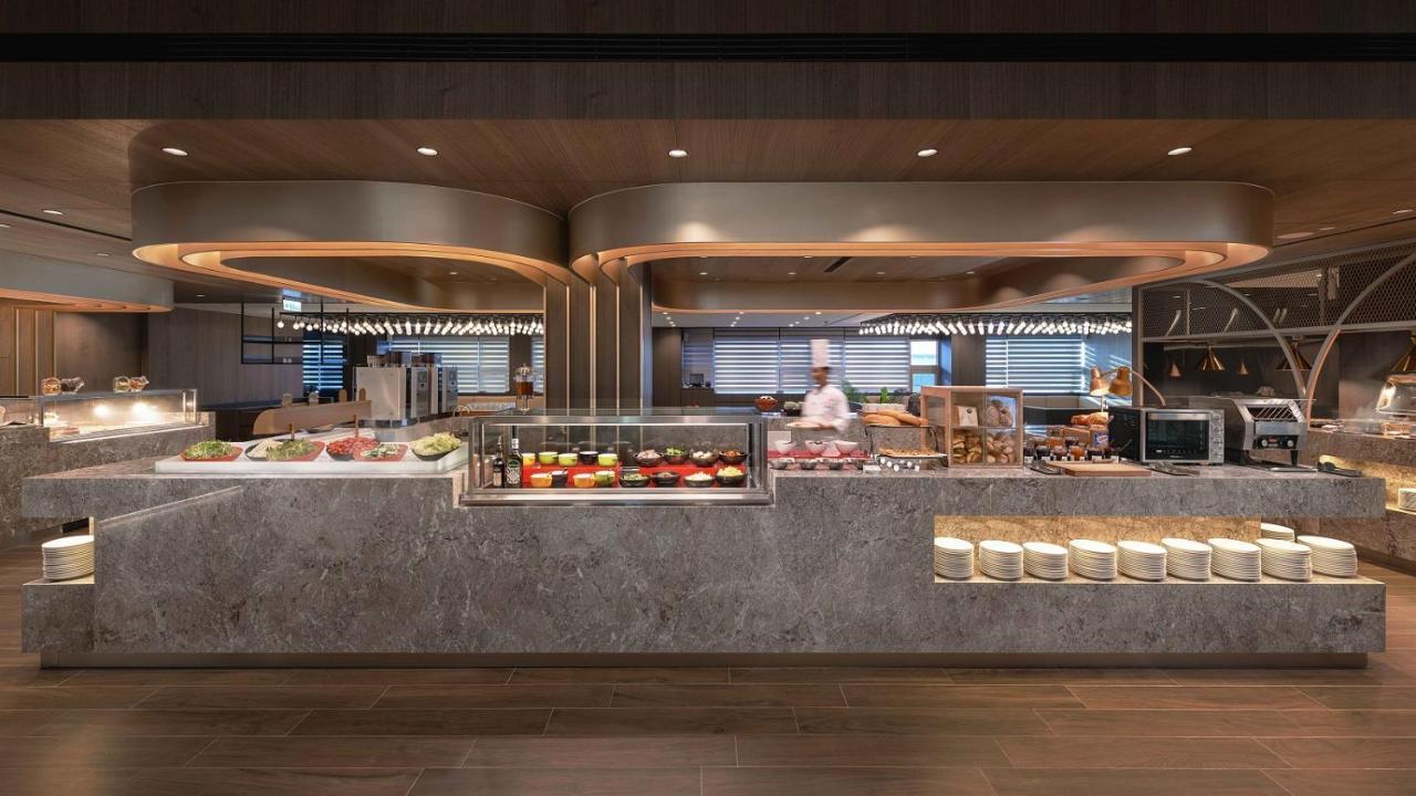 The Howard Plaza Hotel Kaohsiung Eksteriør billede The buffet at the lounge