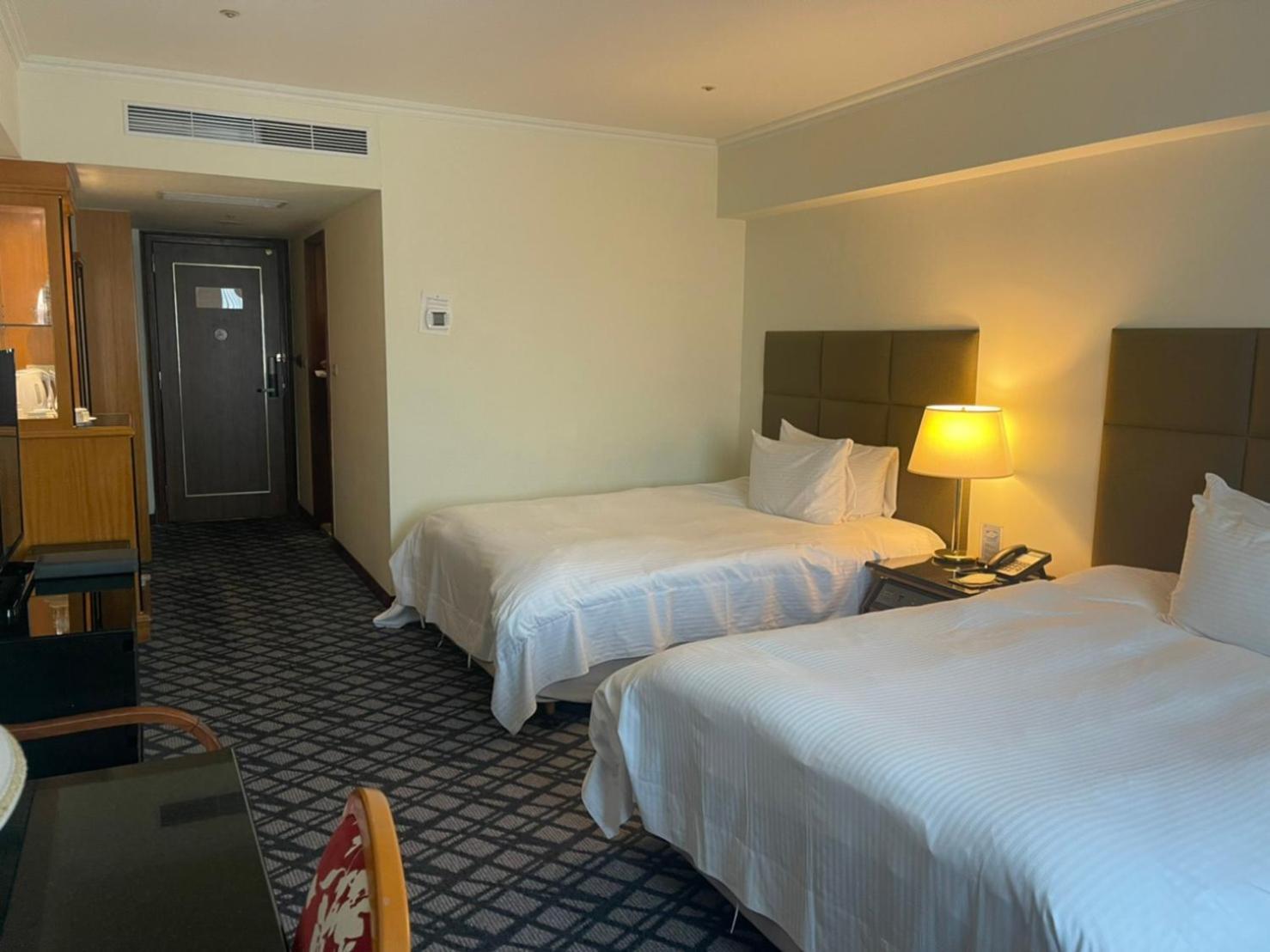 The Howard Plaza Hotel Kaohsiung Værelse billede A room at the hotel