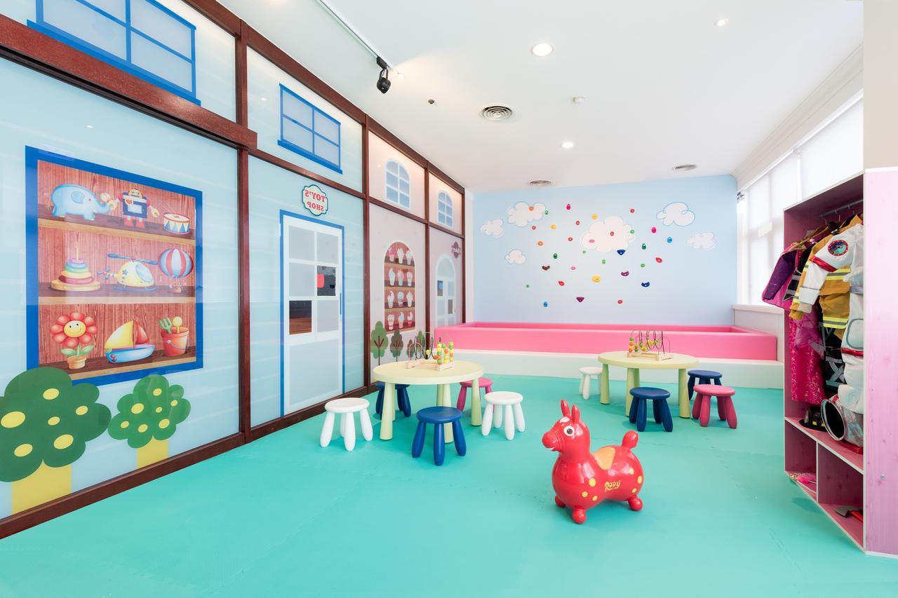 The Howard Plaza Hotel Kaohsiung Eksteriør billede A nursery in Thailand